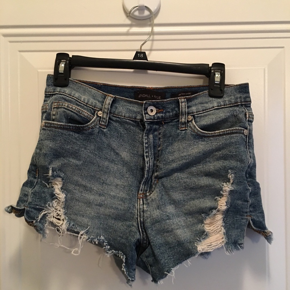 Kendall & Kylie Distressed Raw Hem High Rise Icon Jeans Shorts Size: 27
